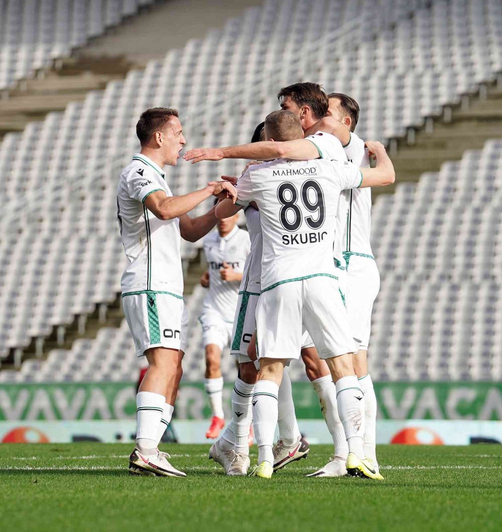 Konyaspor İstanbul'dan istediğini alarak dönüyor