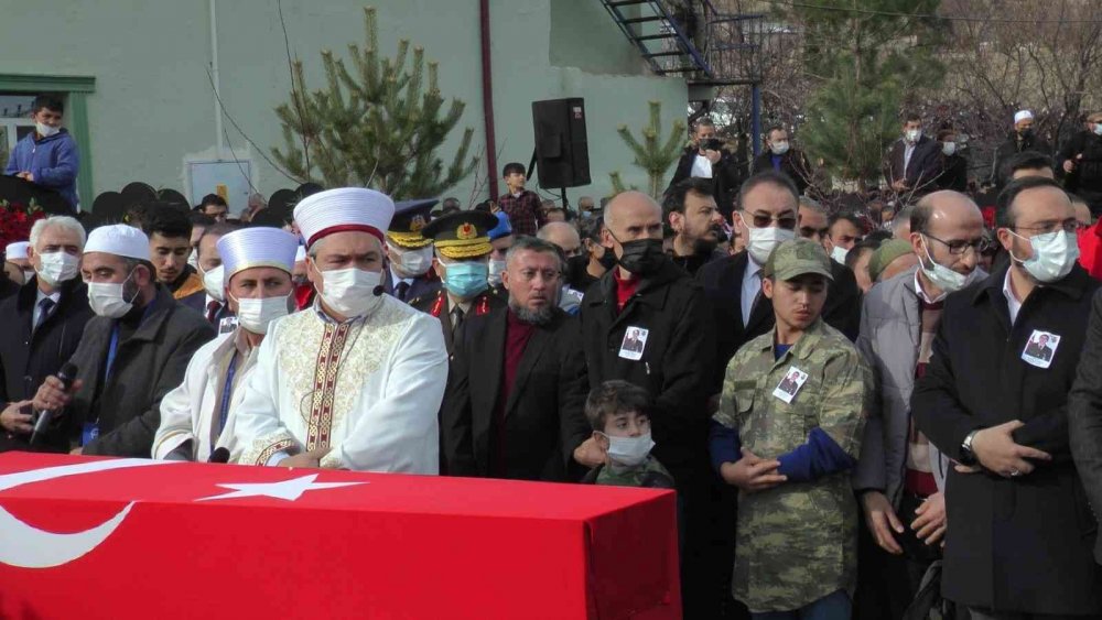 Şehit Uzman Çavuş İdris Aksöz'e son görev