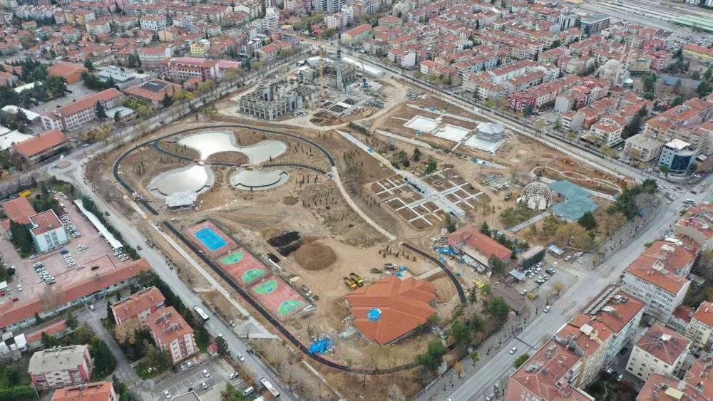 Konya Millet Bahçesi'nde son durum havadan görüntülendi