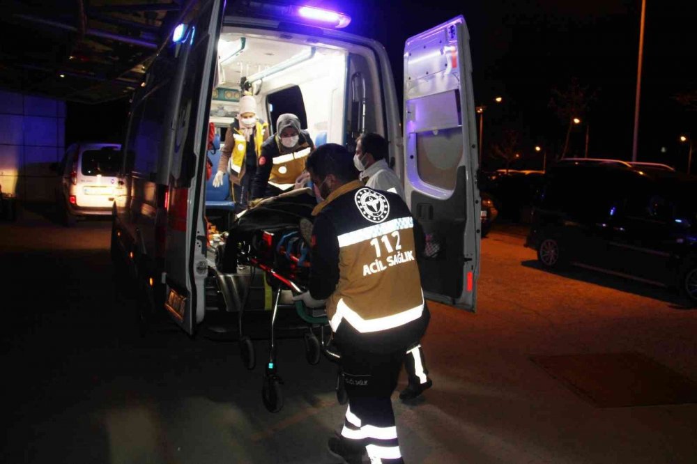 Konya’da akrabaların demir sopalarla kavgası kanlı bitti!