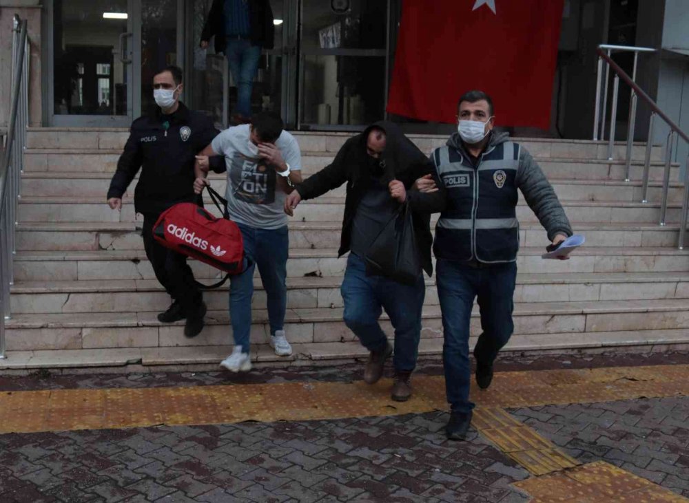 10 ilde hırsızlık ve dolandırıcılıktan 21 ayrı yakalama kararı olan suç makinesi yakalandı