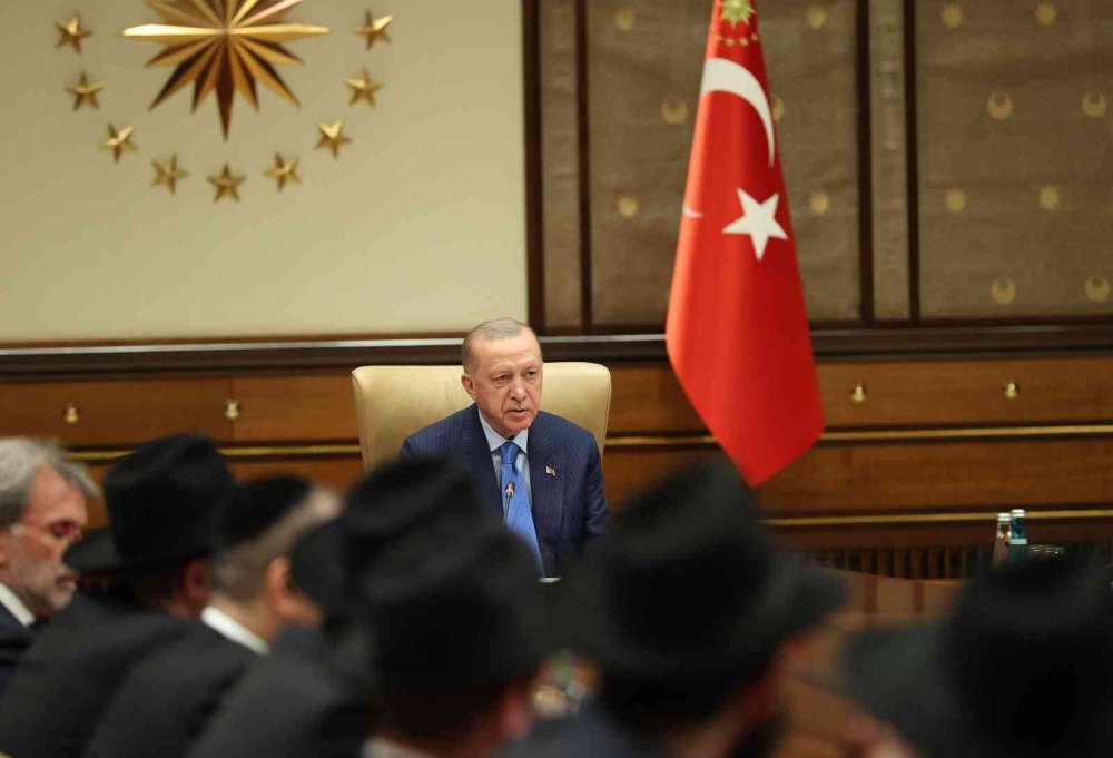 Hahamları kabul eden Cumhurbaşkanı Erdoğan: Türkiye-İsrail ilişkileri bölgemizin istikrarı ve güvenliği bakımından hayatidir