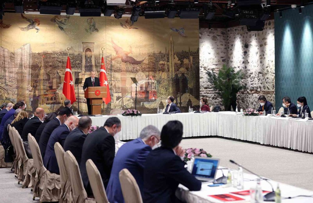 Cumhurbaşkanı Erdoğan: Kur yükselirken artan fiyatlar inerken de aynı hızla gerilemeli!