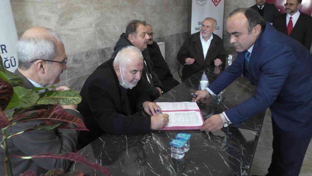 Konya'da hayırseverlerin yaptırdığı Yatılı Hafızlık Kur’an kursu Diyanet'e devredildi