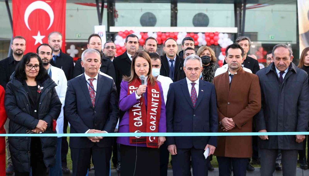 Cumhurbaşkanı Erdoğan GAÜN’de yapılan iki hastaneyi hizmete açtı