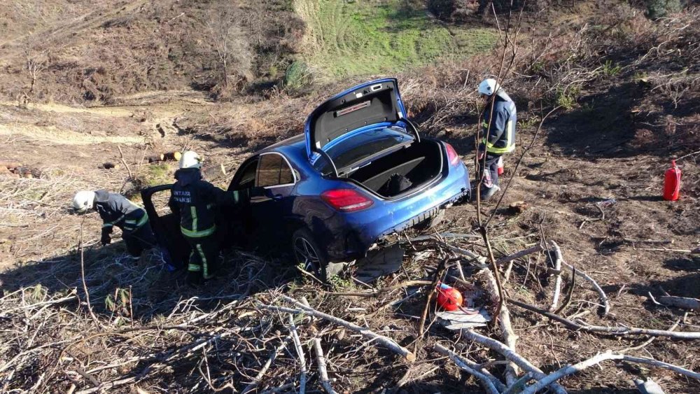 Fotoğraf merakı Rus uyruklu Türk vatandaşı son model aracından etti