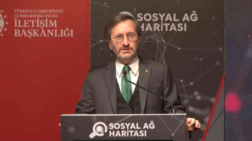 İletişim Başkanı Altun sosyal ağ kullanımı ile ortaya çıkan sorun ve tehditlere dikkat çekti