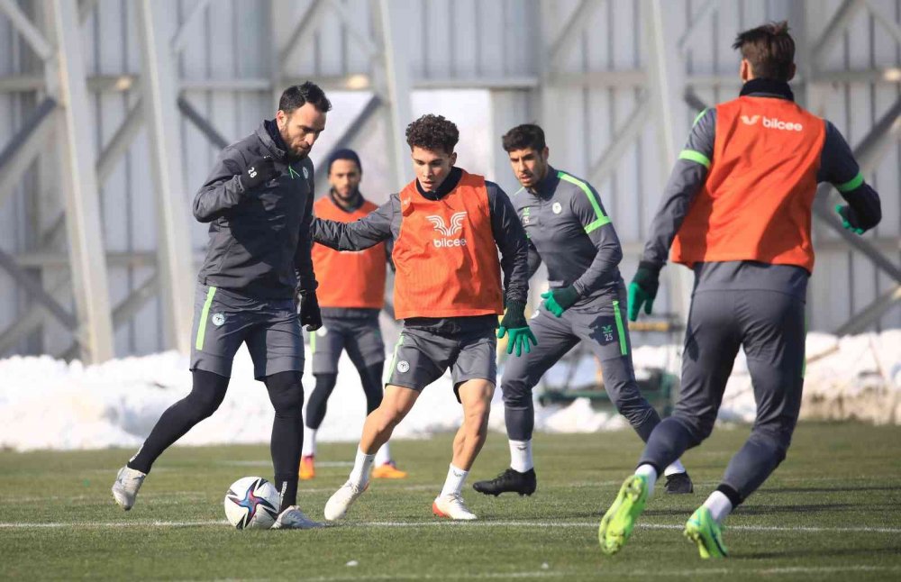 Konyaspor'da Beşiktaş maçı hazırlığı sürüyor