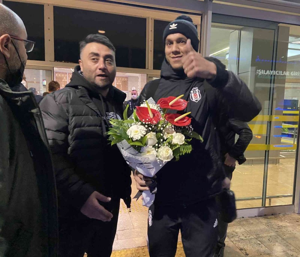 Beşiktaş kafilesi Konya’da böyle karşılandı