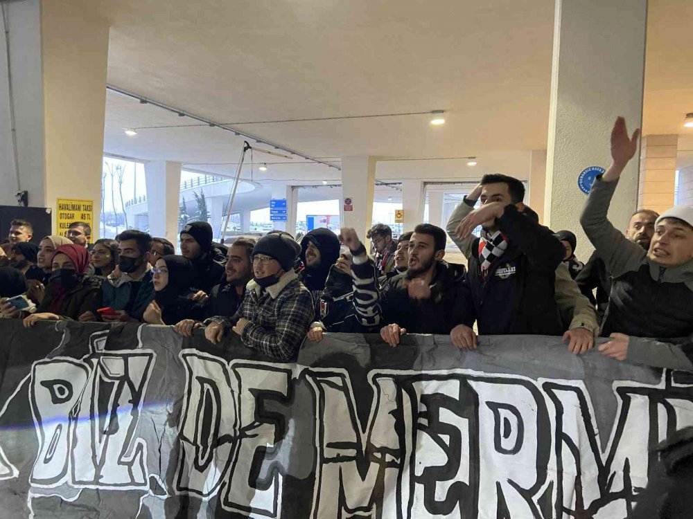 Beşiktaş kafilesi Konya’da böyle karşılandı