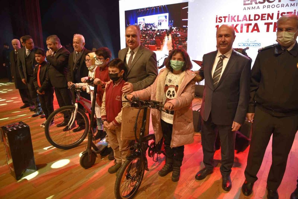 İstiklal Şairi Mehmet Akif Ersoy Konya'da anıldı