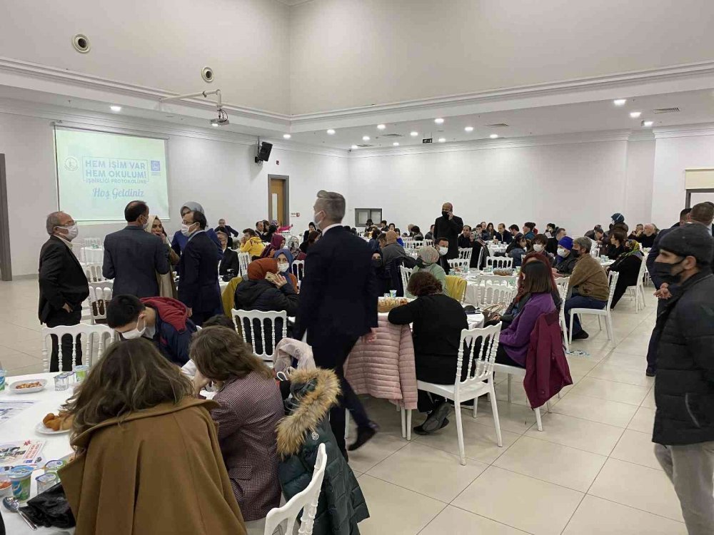 Üsküdar’da Mesleki Eğitim Merkezi Diploma Programı işsiz gençleri iş sahibi yapacak