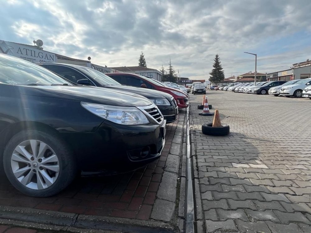 Döviz kuru düştü! İkinci el araç piyasası durma noktasına geldi