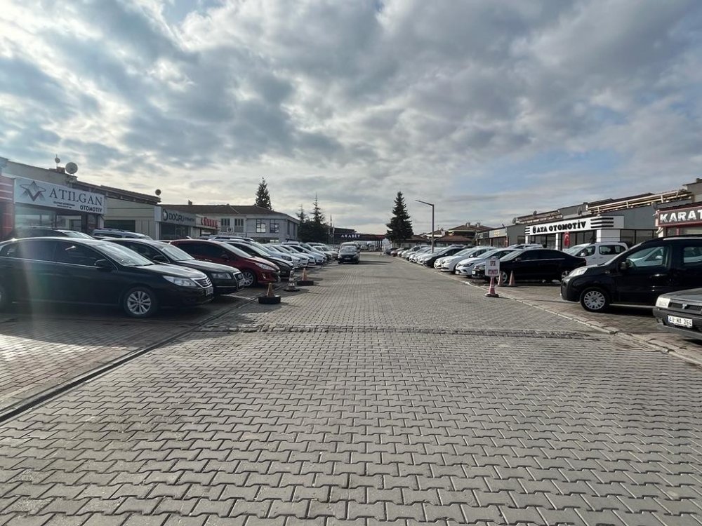Döviz kuru düştü! İkinci el araç piyasası durma noktasına geldi