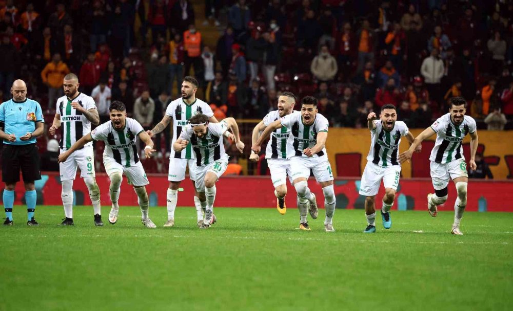 Galatasaray Ziraat T Rkiye Kupas Nda Denizlispor A Elendi