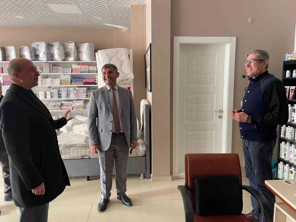 Pekyatırmacı Kılınçarslan Mahallesi'nde esnafla buluştu