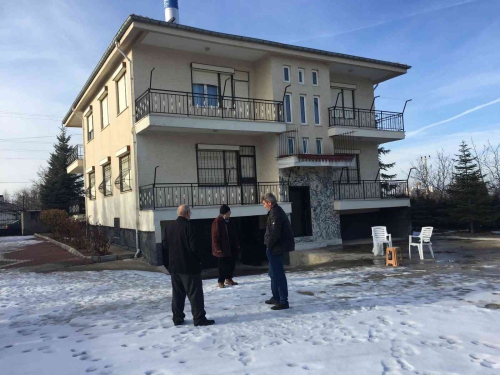 Avusturya'dan Konya'ya izne gelen vatandaş evini görünce şok oldu