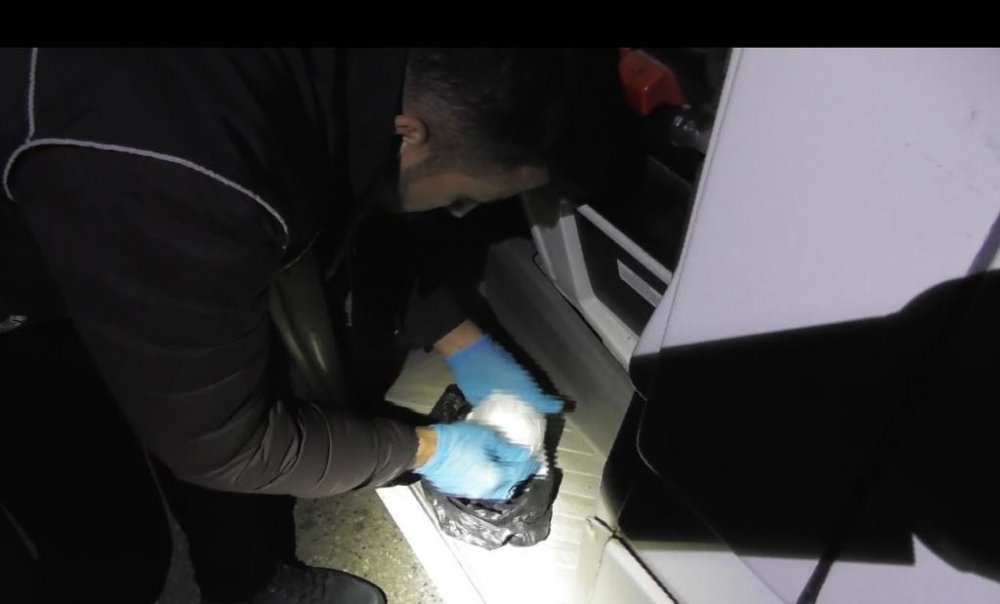 CHP'de uyuşturucu şoku! Osmaniye İl Başkanı Mehmet Aşık’ın oğullarının aracında uyuşturucu ele geçirildi