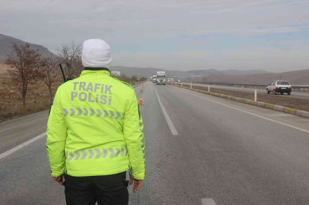 Konya’da 2021'in son denetimi! Kuş uçurtmadılar