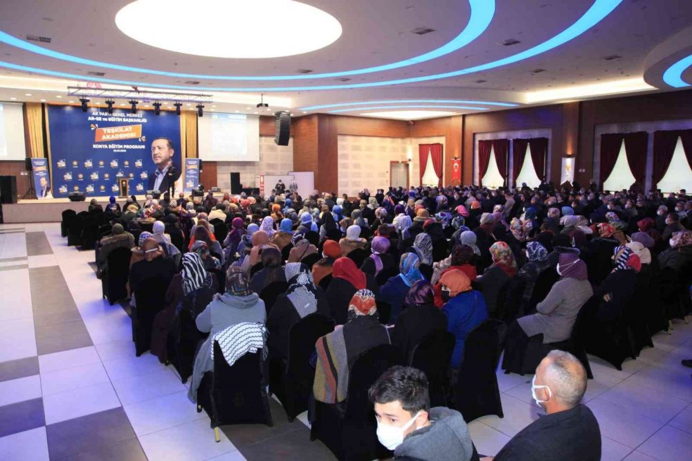 Erdoğan AK Parti Konya teşkilatlarına seslendi: Büyük Türkiye'nin baş kahramanı sizlersiniz