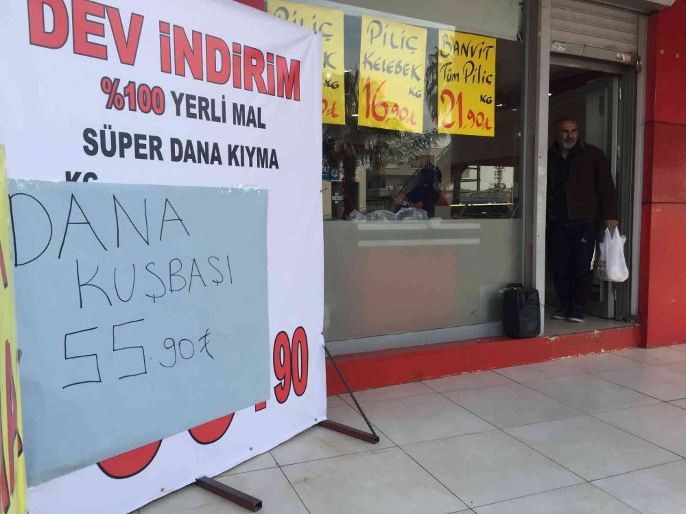 Adana'da etin kilosunu 55 liraya indirdi dükkan doldu taştı