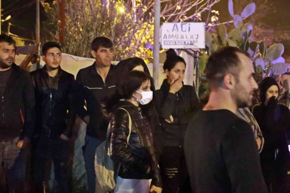 Elektrikli ısıtıcıdan çıkan yangında ev alev topuna döndü! Aile perişan oldu