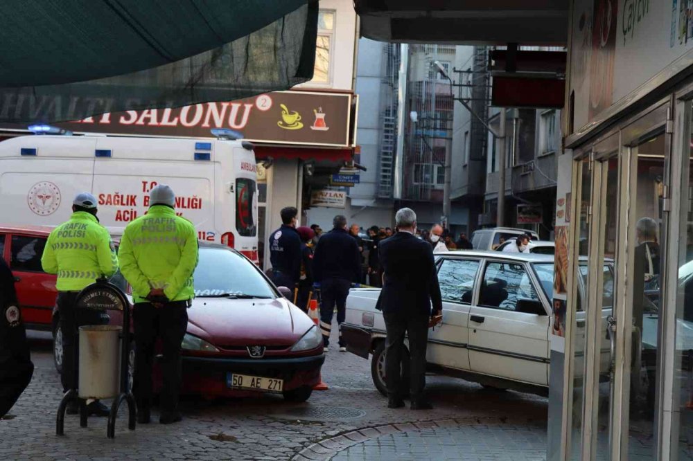 Sokak ortasında miras cinayeti! 3 kuzenini birden öldürdü