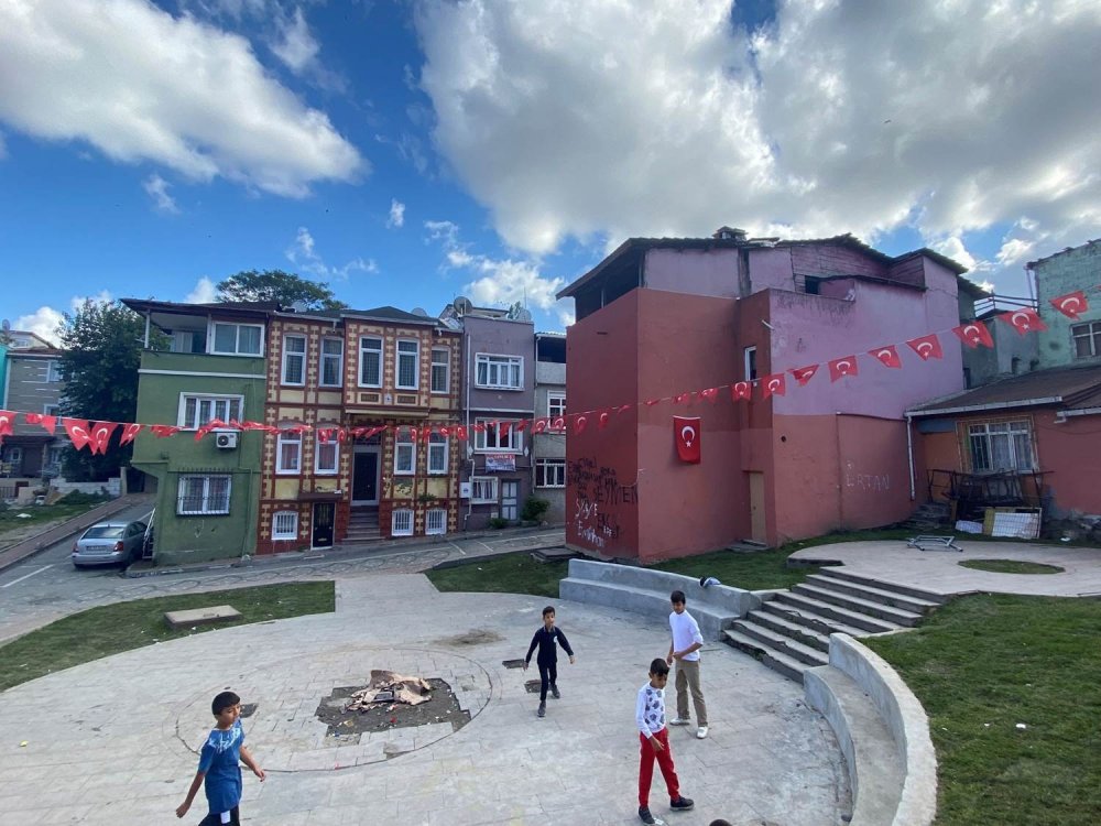 Çukur, Üç Kuruş dizilerinin çekildiği mahallede yenileme çalışması