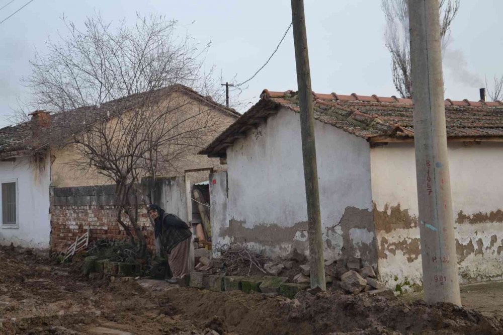 Ambulans şoförü sırtında taşımıştı! 75 yaşındaki Muzaffer Tumlu yangında öldü