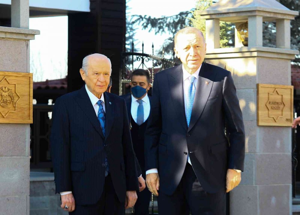 Cumhurbaşkanı Erdoğan Devlet Bahçeli’yi evinde ziyaret etti