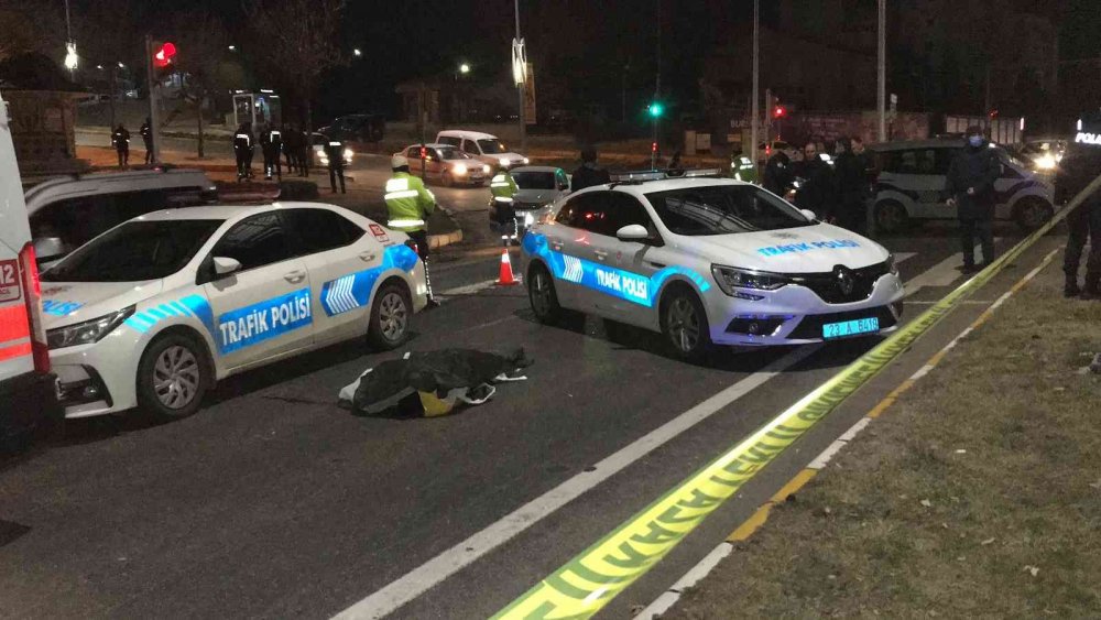 Hafif ticari aracın çarptığı Yasin Çok olay yerinde can verdi