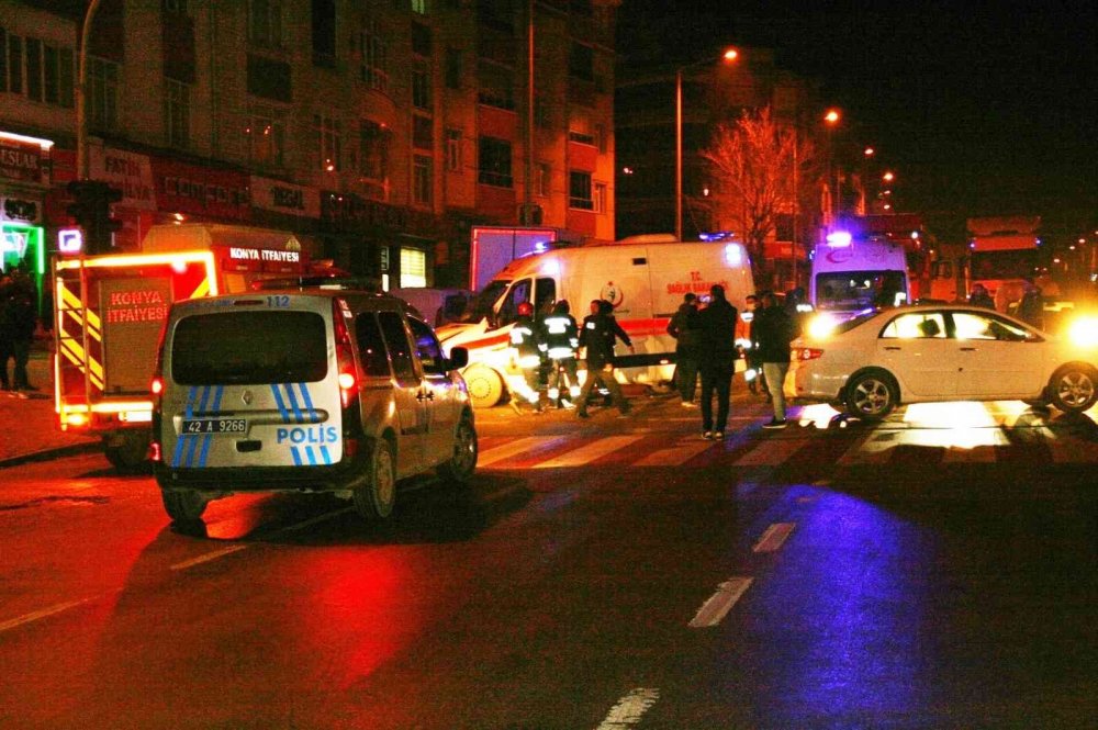 Konya’da gizli buzlanma! Ambulansın da karıştığı kazalarda 5 kişi yaralandı
