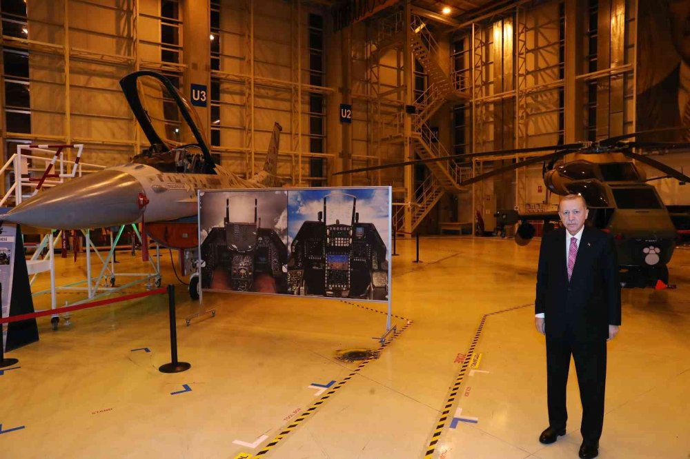 Cumhurbaşkanı Erdoğan: Türkiye'yi geleceğin harp ortamına hazırlıyoruz