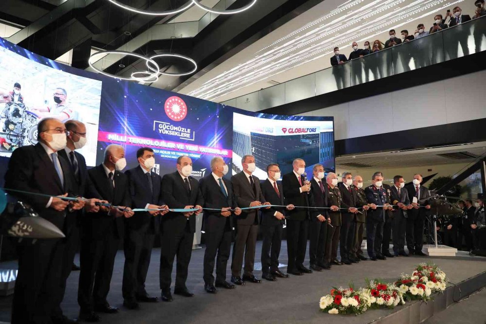 Cumhurbaşkanı Erdoğan: Türkiye'yi geleceğin harp ortamına hazırlıyoruz