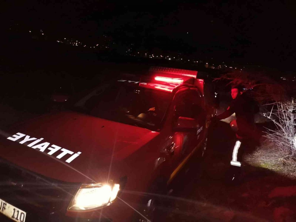 Melikgazi'de boş arazide çukura düşen şahıs kurtarıldı