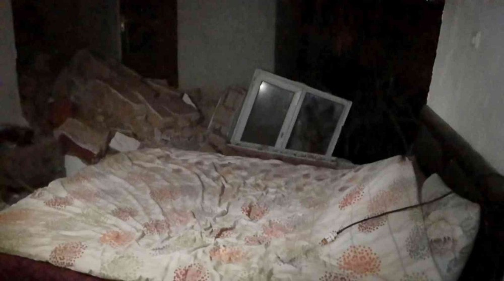 Gece yarısı dehşet! Şofbende sıkışan gaz bomba gibi patladı! 3 yaralı