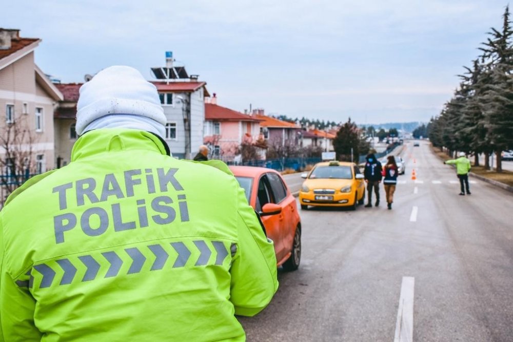 İçişleri Bakanlığı'ndan 81 ilde eş zamanlı 'huzurlu sokaklar ve terör suçları' uygulaması