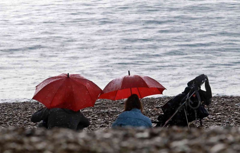 Antalya’da aynı gün iki mevsim bir arada!