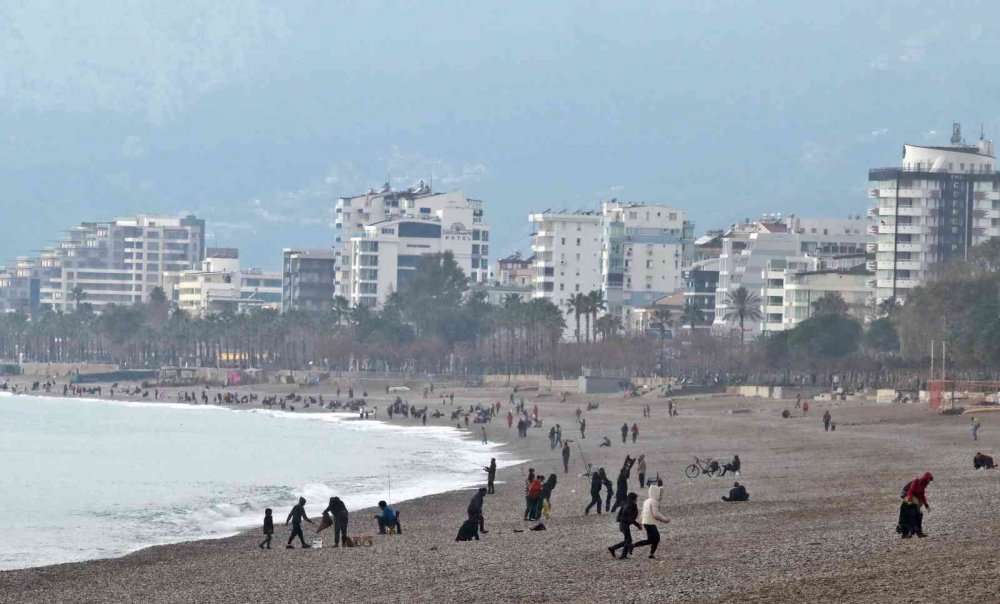 Antalya’da aynı gün iki mevsim bir arada!