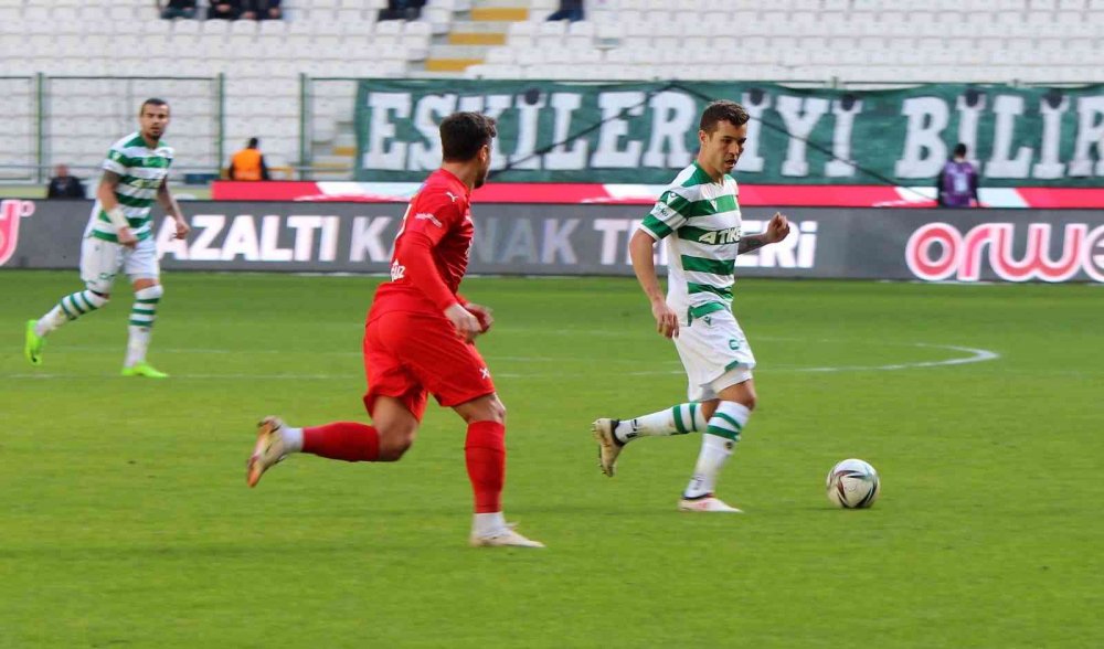 Konyaspor sezonun ikinci yarısına evinde mağlubiyetle başladı