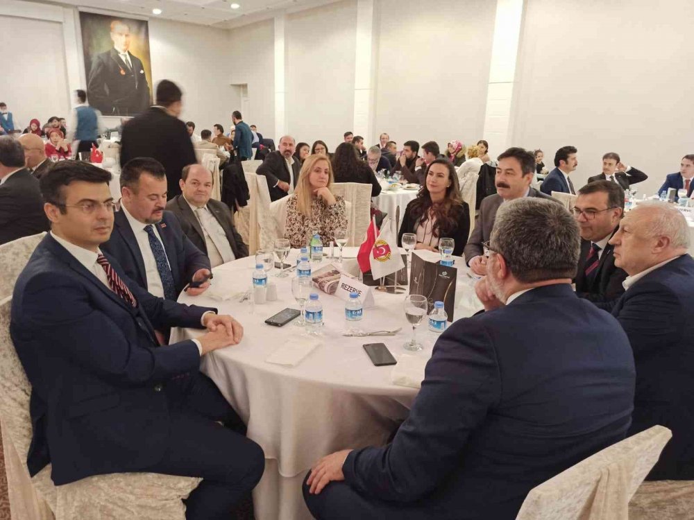 Afyonkarahisar'ı heyecan sardı! Vali Gökmen Çiçek ilan etti