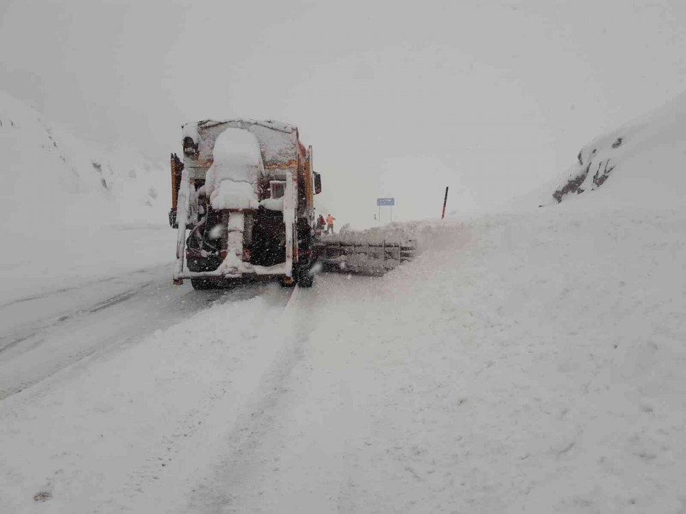 Alacabel'de son durum: Konya'dan yola çıkan tırlara izin verilmiyor