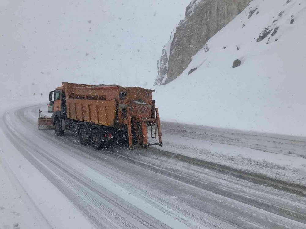 Alacabel'de son durum: Konya'dan yola çıkan tırlara izin verilmiyor