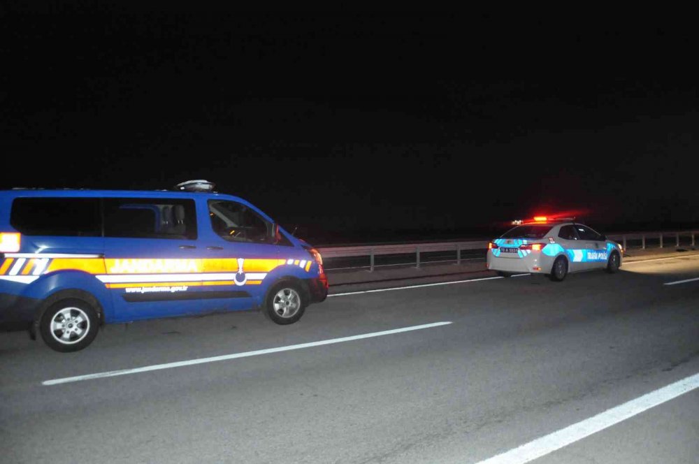 Konya'dan dönüyorlardı! Yola fırlayan kedi kazayı getirdi! 1 ölü 3 yaralı