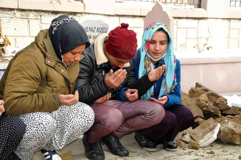 Burdur'da ölü bulunmasının ardından anne ve dayısı tutuklanan Ayşenur'a Konya'da son veda