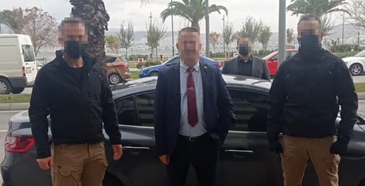 Dolandırıcı sahte tuğgeneral ve yüzbaşı pes dedirdi! MİT'in de katıldığı operasyonla suçüstü yakalandılar