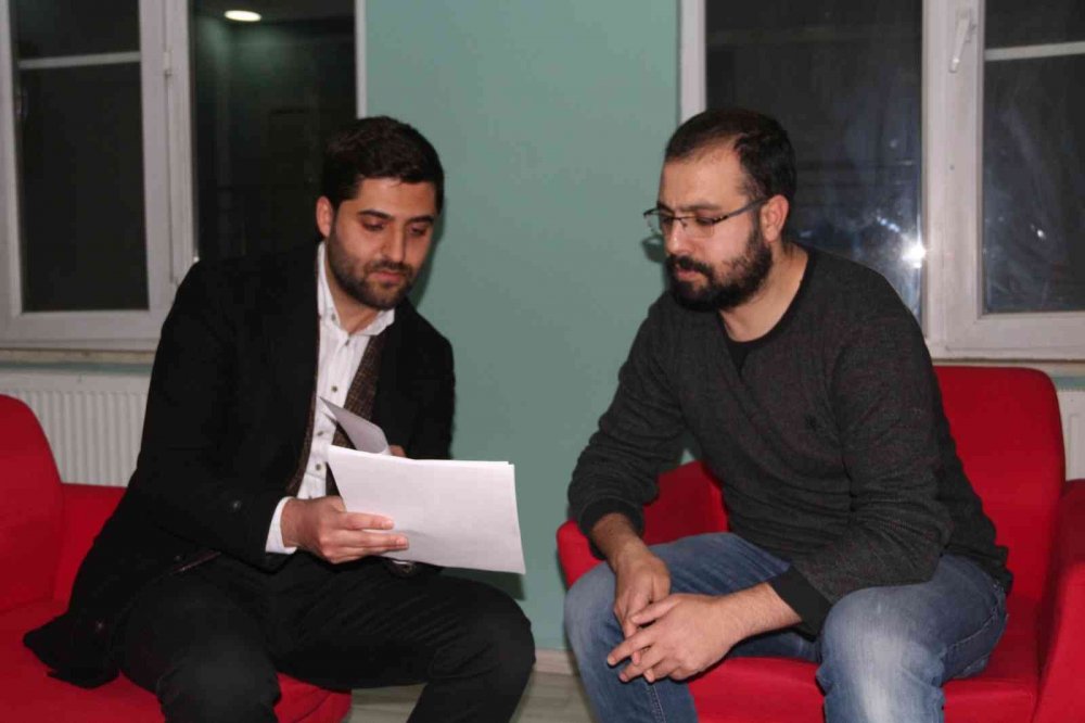 Burun ameliyatı için gittiği hastanede narkoz nedeniyle 90 gündür hayat mücadelesi veriyor