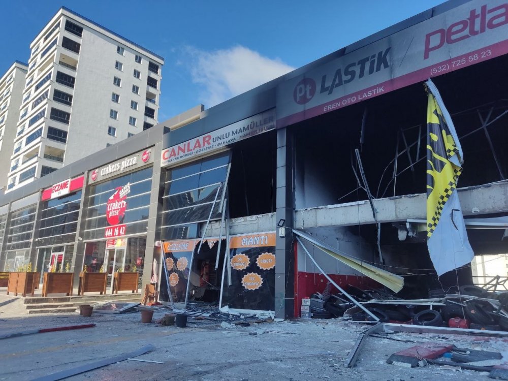 Oto lastikçide patlama! 3 işyeri kullanılamaz hale geldi
