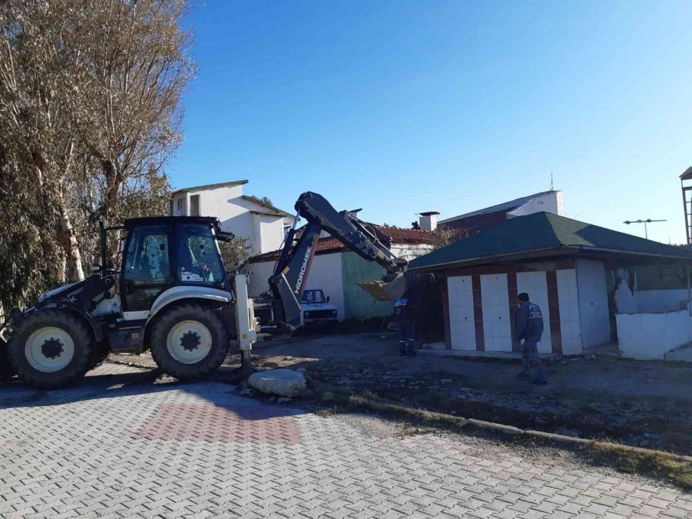 Alanya'da o yapılar yıkılıyor