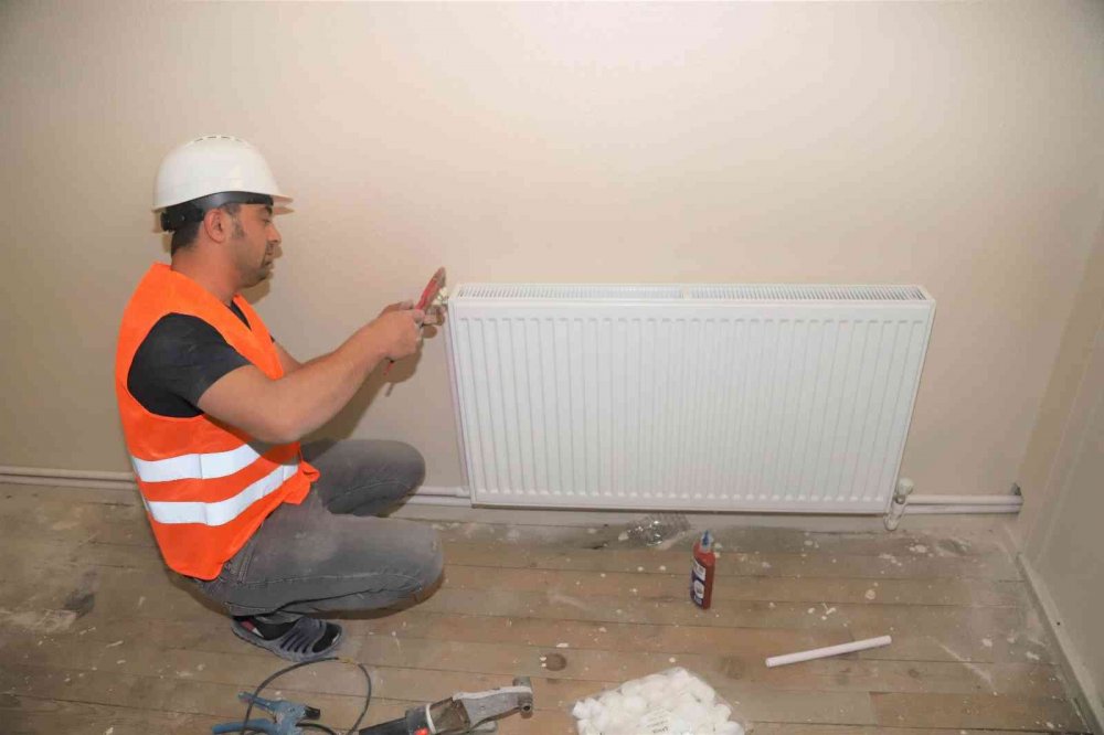 Konya'da hava kalitesi için 108 ailenin evinde dönüşüm gerçekleşti